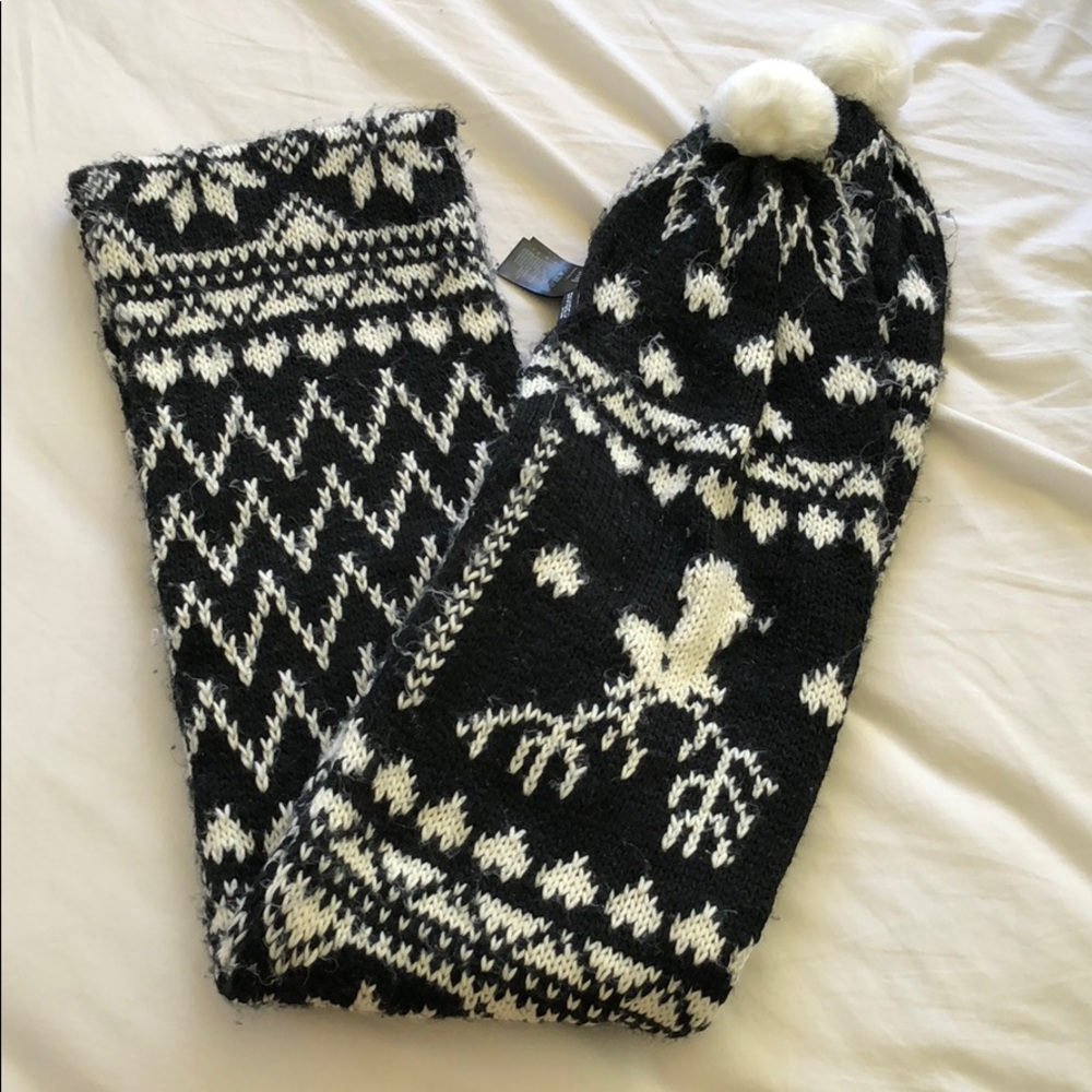H&M black and white scarf